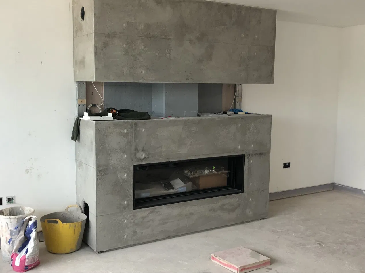 Microcement finish to a fireplace surround and chimney breast